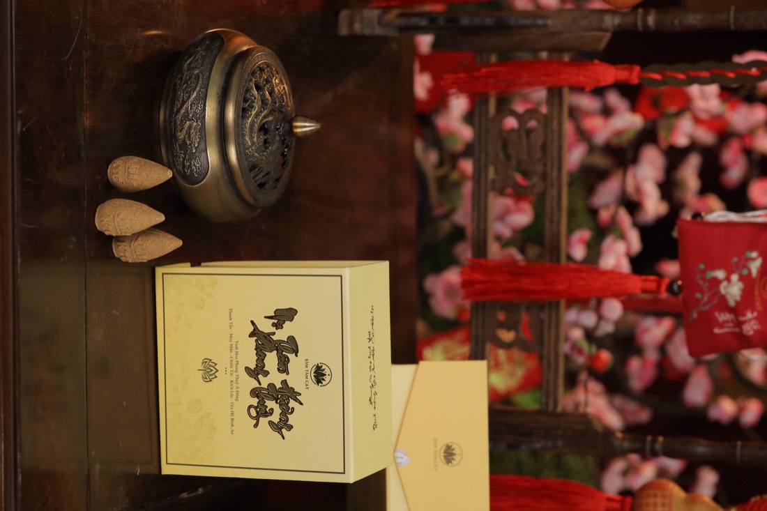 Nụ Thần Hương Kim Tâm Cát